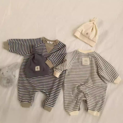 Chic Striped Long Sleeve Jumpsuit for Unisex Kids - Fashionable One-Piece Wear